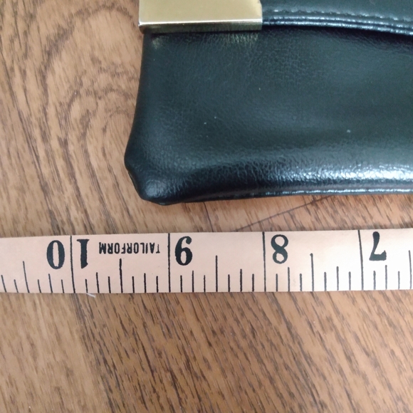3/$15 Black clutch bag - Picture 7 of 9